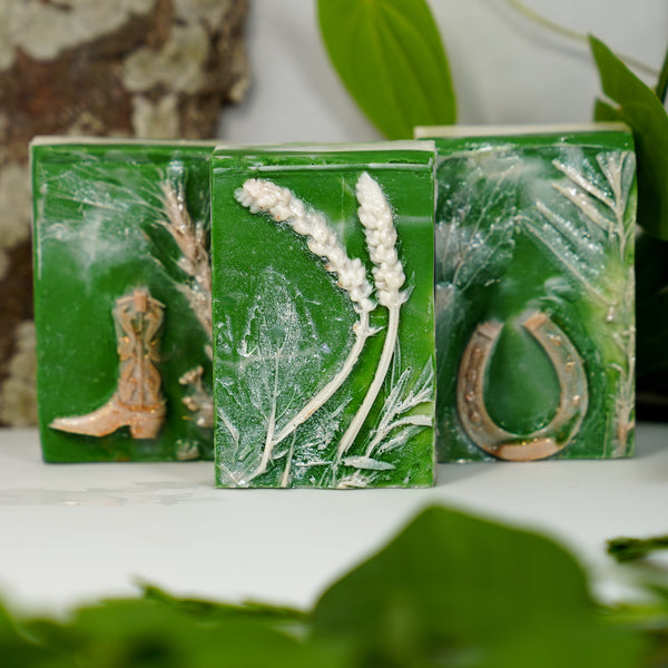 Surrounded By Nature gift set