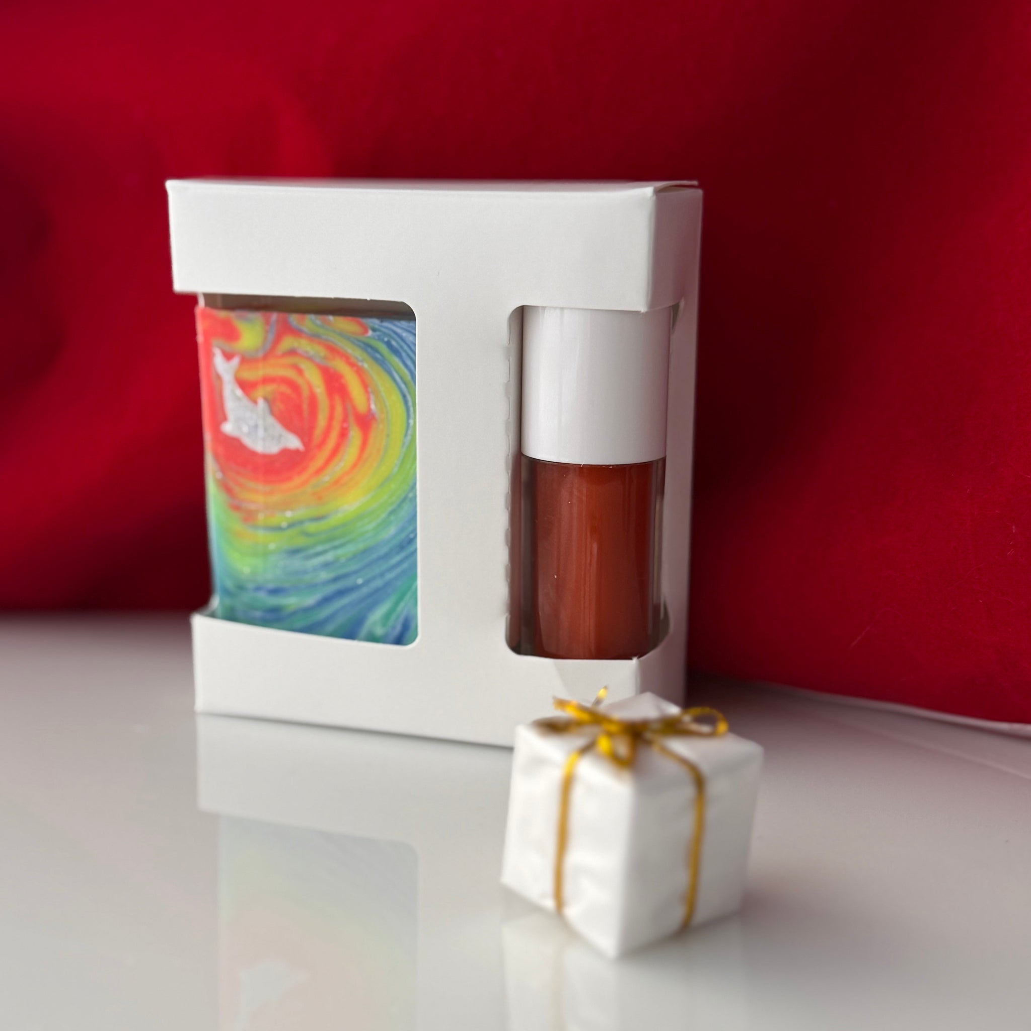 Beach Soap and Tinted Lip Oil Set